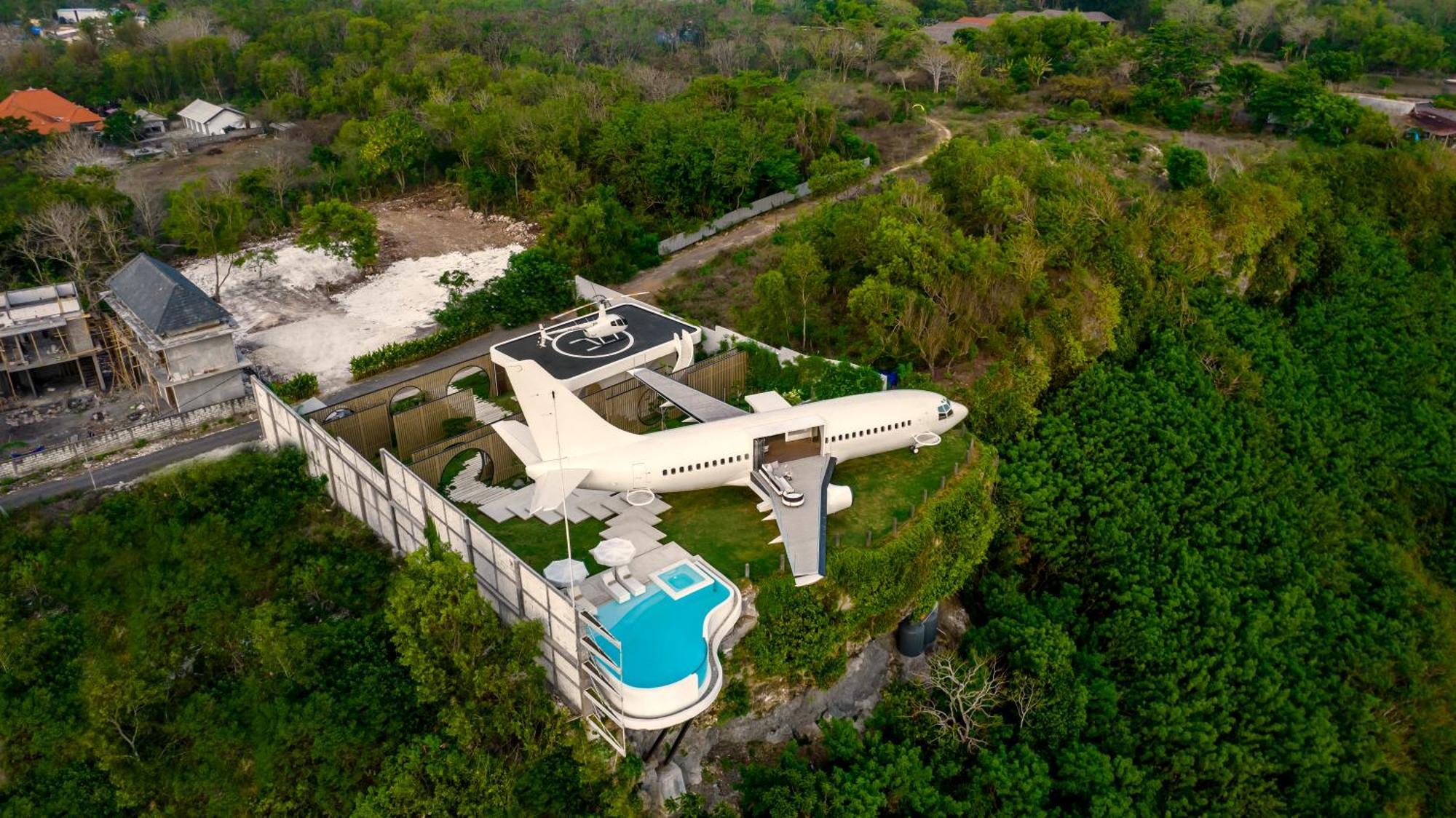 Private Jet Villa by Hanging Gardens Air Uluwatu Exteriör bild