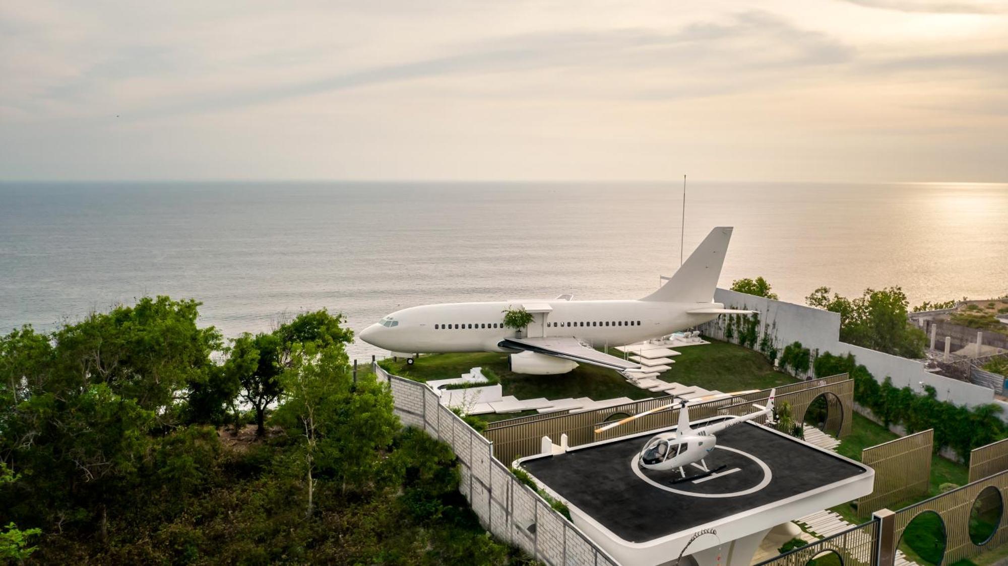 Private Jet Villa by Hanging Gardens Air Uluwatu Exteriör bild