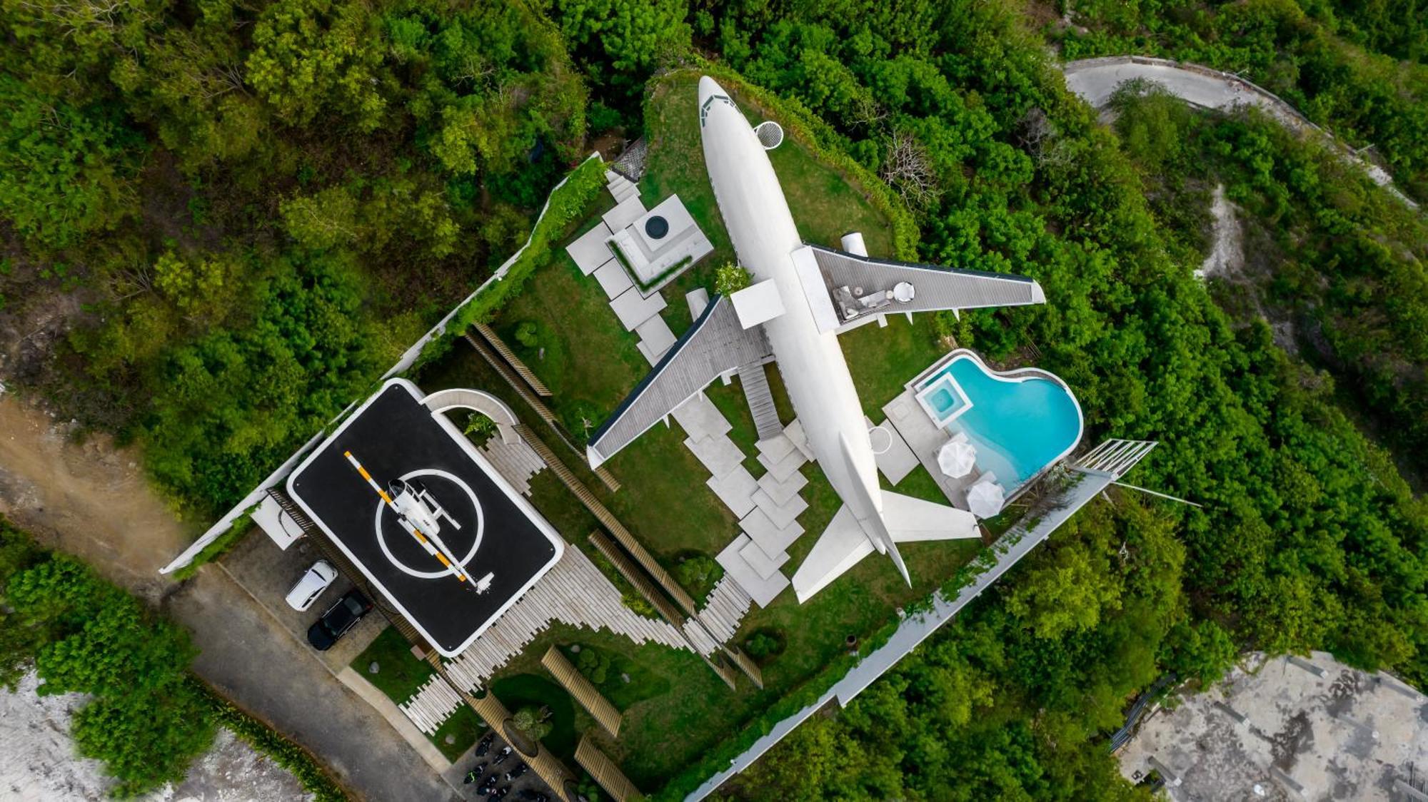 Private Jet Villa by Hanging Gardens Air Uluwatu Exteriör bild