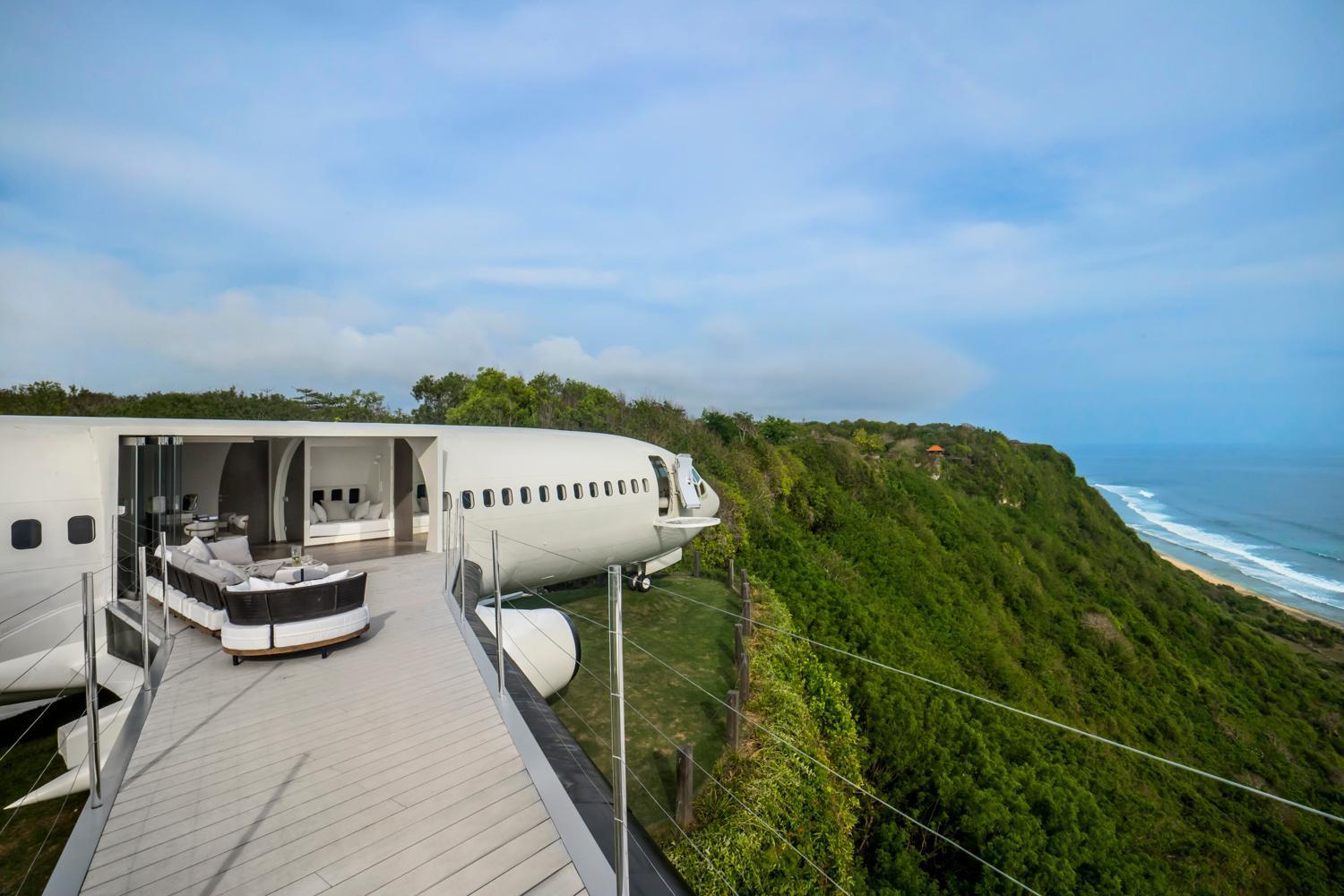 Private Jet Villa by Hanging Gardens Air Uluwatu Exteriör bild