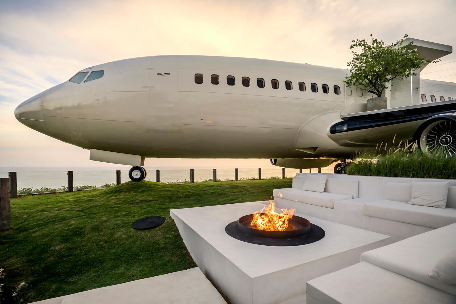 Private Jet Villa by Hanging Gardens Air Uluwatu Exteriör bild