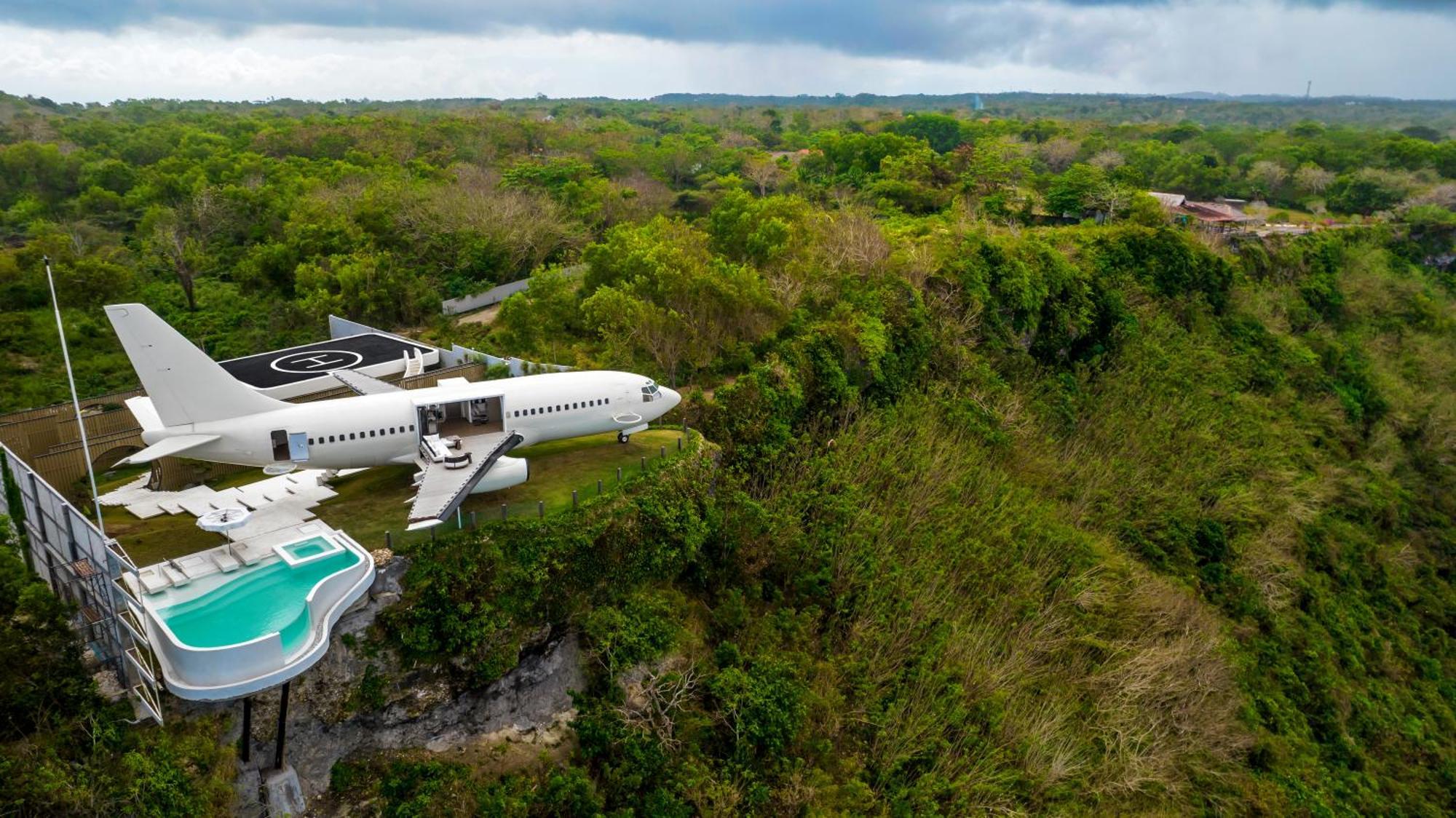 Private Jet Villa by Hanging Gardens Air Uluwatu Exteriör bild
